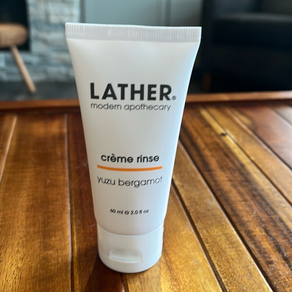 Lather modern apothecary. cream rinse. Yuzu bergamot.​